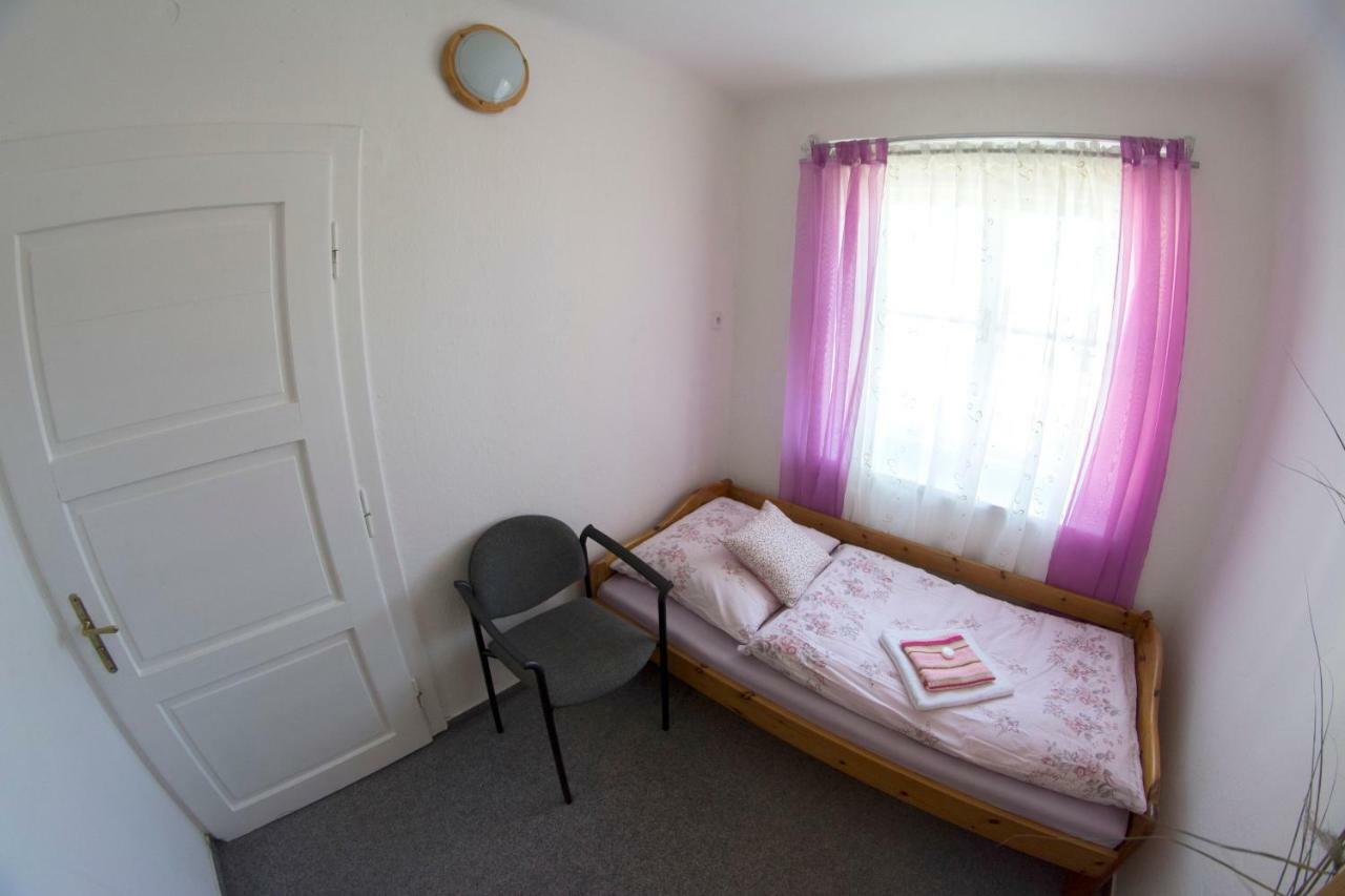 Penzion Kamenny Dvur Vimperk Exteriör bild