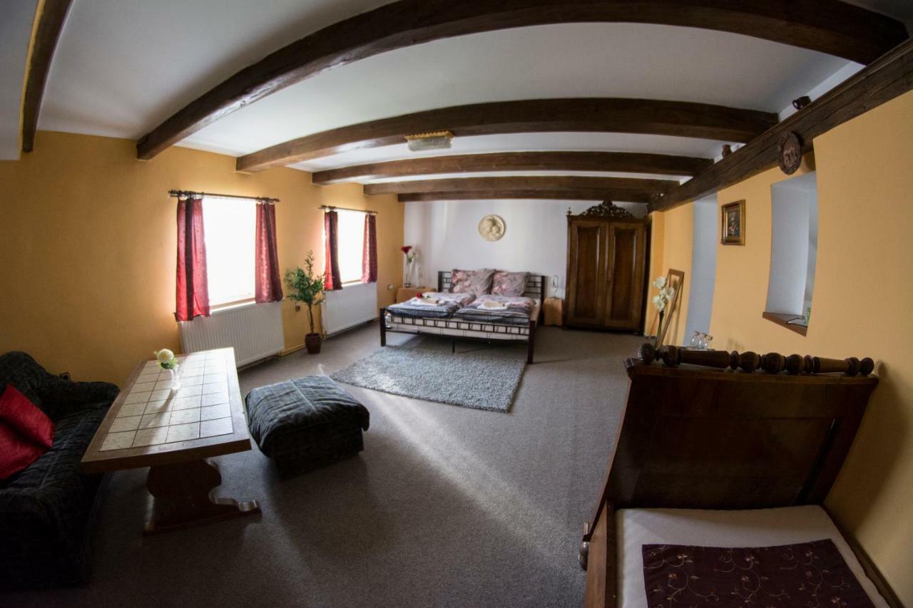 Penzion Kamenny Dvur Vimperk Exteriör bild