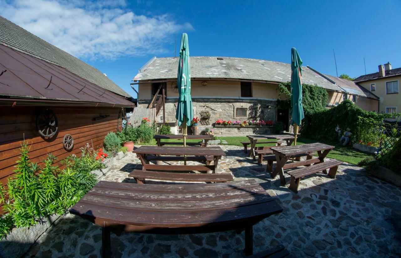 Penzion Kamenny Dvur Vimperk Exteriör bild
