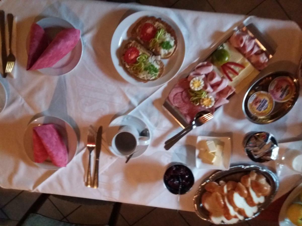 Penzion Kamenny Dvur Vimperk Exteriör bild